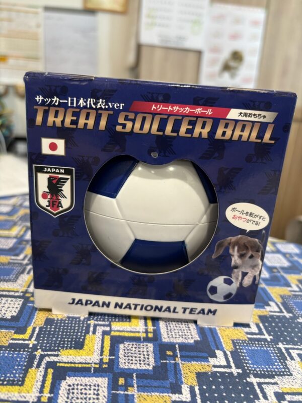 TREAT SOCCER BALL